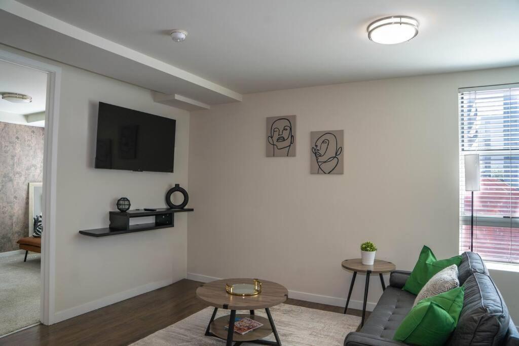 June Specials- Suite Spot Dtla- Free Parking For One Car! Los Angeles Exterior foto